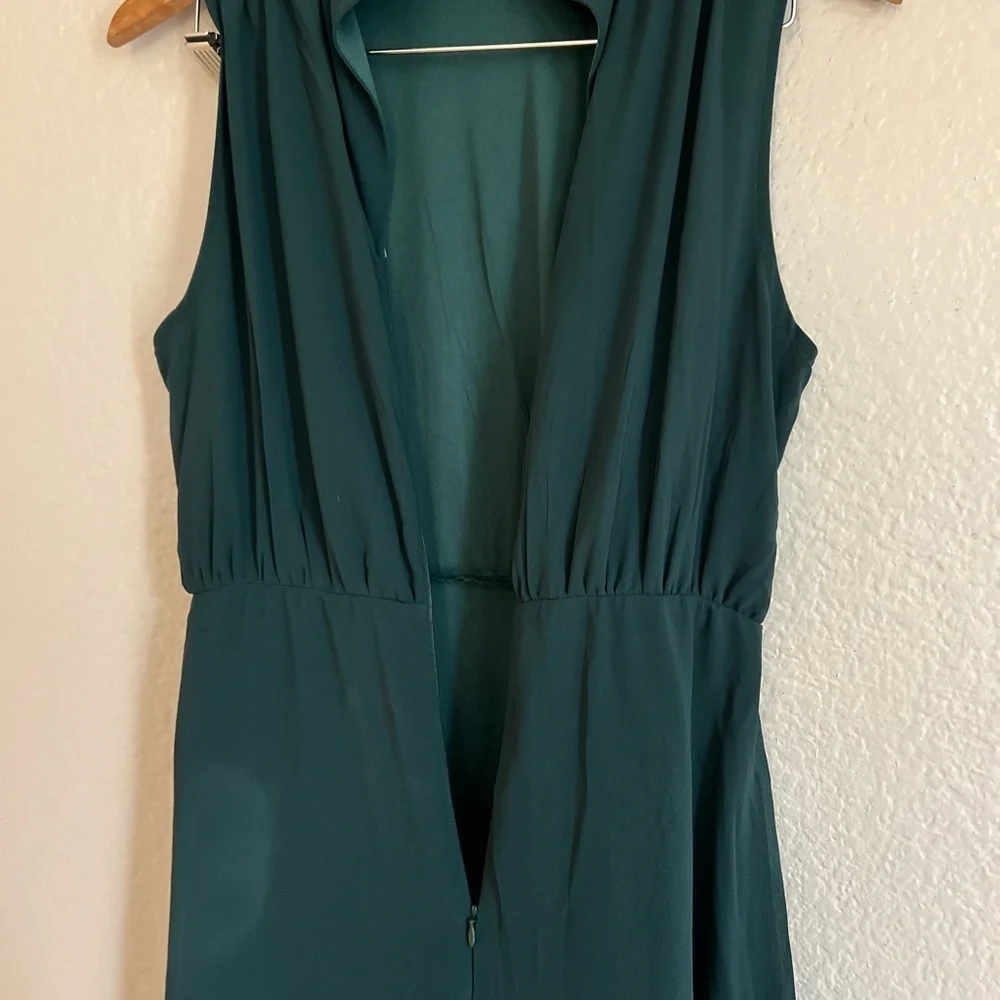 NWOT Classic Elegance Emerald Chiffon Sleeveless Mock Neck Maxi Dress - Picture 4 of 8